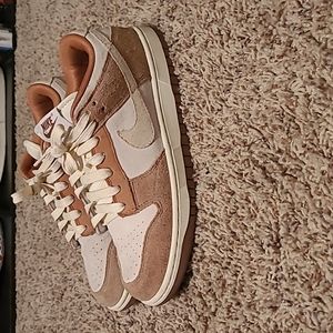 Nike dunk low 'medium curry'